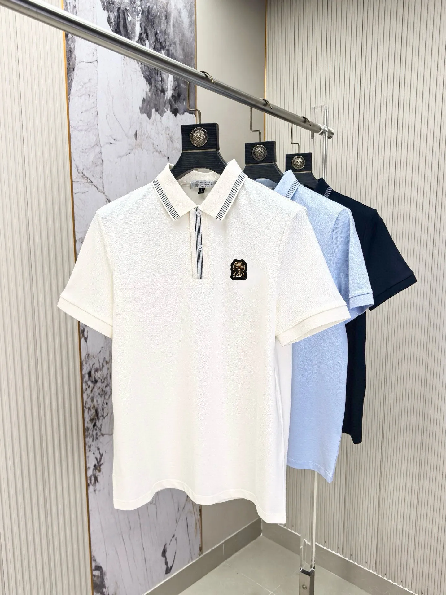 , supporting BC summer New Arrival T-shirt lapel short-sleeved POLO shirt, counter-customized fabric Breathable, high comfort, material: 69.7% cotton 26.4% polyester fiber 3.9% spandex Style: general style, impeccable details, brand element design concept, reflecting high quality. It feels delicate and soft! It presents a casual cut and the upper body shape is great! (Complete three standards) Sizes: M-4XL